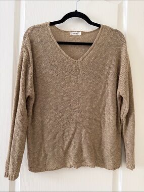 Mod Ref Neutral Taupe V-Neck Knit Sweater